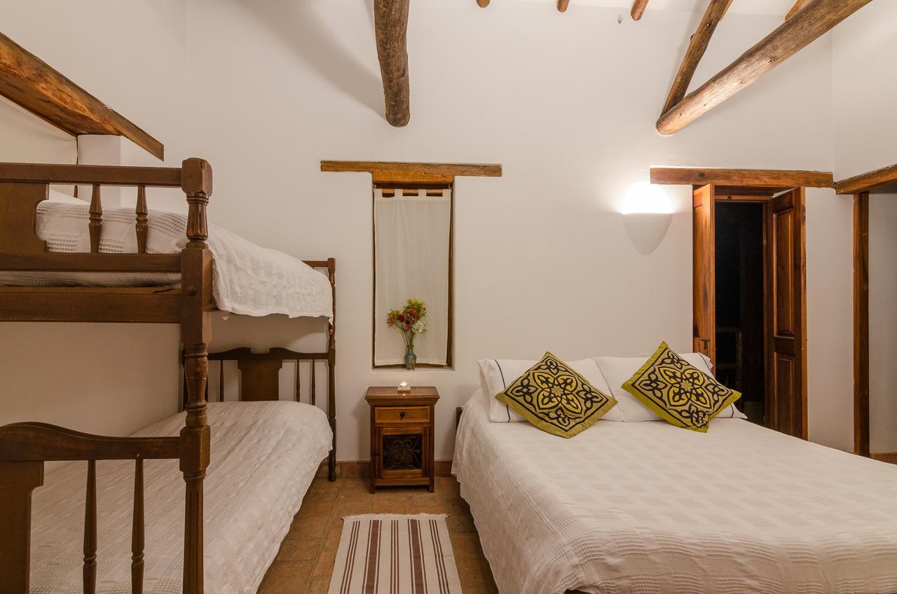 Hostal Casa Del Arte Robles Dış mekan fotoğraf